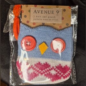 Avenue 9th Knit Owl Pouch with Blue and Pink Accents